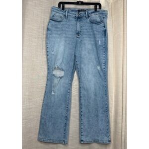 Judy Blue Light Blue Distressed Straight Leg Jeans